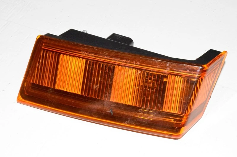 Freightliner Cascadia P4 (2018-2025) Turn Signal & Marker Lamp RH Automann - 564.46093